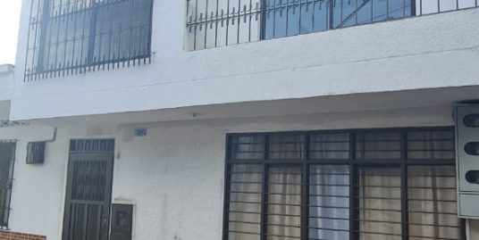 Casa de tres plantas independientes en venta en Jamundi barrio Alferez